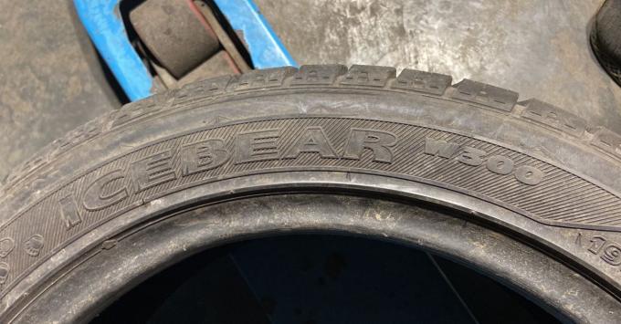 Hankook Icebear W300 195/50 R16 84H