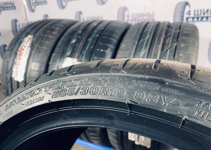 Bridgestone Potenza S001 285/30 R19 98Y