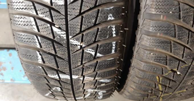 Bridgestone Blizzak LM-001 195/55 R16 87T