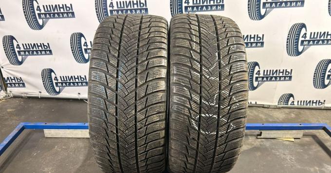 Bridgestone Blizzak LM-001 245/40 R18 93V