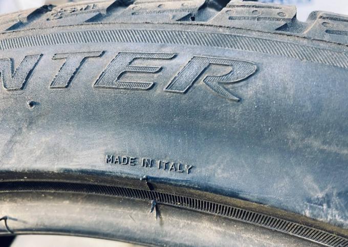 Pirelli Winter Sottozero 3 225/45 R19 96V