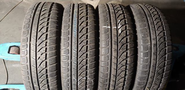 Dunlop SP Winter Response 185/60 R15 88T