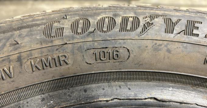 Goodyear Vector 4Seasons Gen-2 195/50 R15 82H