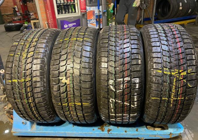 Bridgestone Blizzak LM-25 4x4 255/55 R18 109V