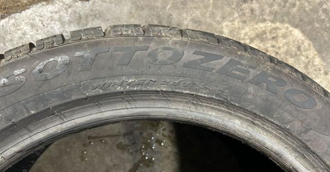 Pirelli Winter Sottozero 240 Serie II 285/40 R19 103V