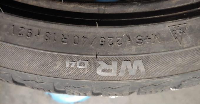 Nokian Tyres WR D4 225/40 R18 92V