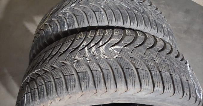 Michelin Alpin A4 215/45 R16 90H