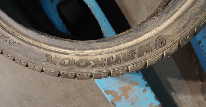 Hankook IceBear W300 225/40 R18 92V