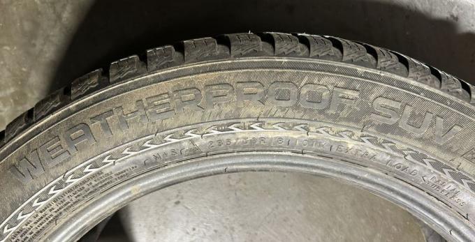 Nokian Tyres Weatherproof SUV 235/50 R18 101V