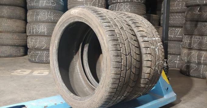 Toyo Snowprox S954 245/40 R18 97V