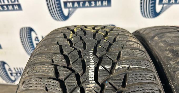 Nokian Tyres WR D4 215/55 R16 93H