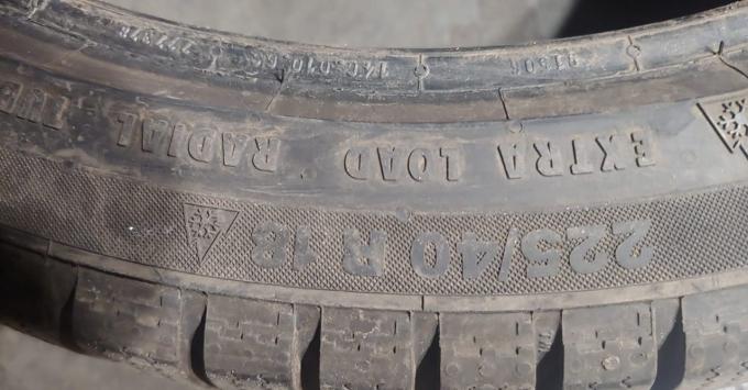 Continental ContiWinterContact TS 830 P 225/40 R18 92V