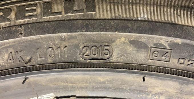 Pirelli Sottozero Winter 240 255/45 R18 99V