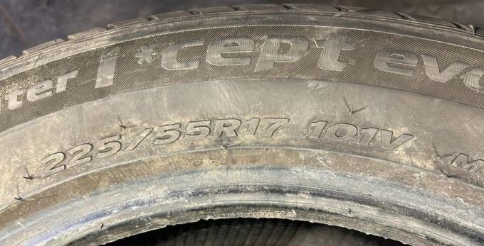 Hankook Winter I'Cept Evo2 W320 225/55 R17 101V