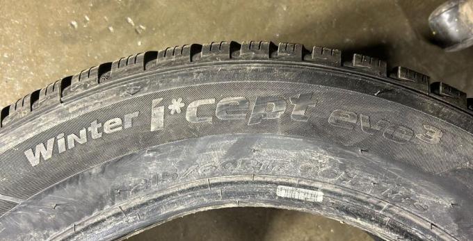 Hankook Winter I'Cept Evo 3 W330 215/60 R17 96H