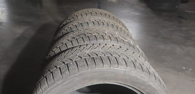 Bridgestone Blizzak LM-80 Evo 235/55 R18 100H