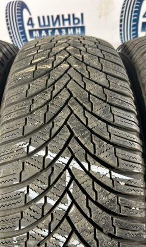 Firestone Winterhawk 4 215/65 R17 103H