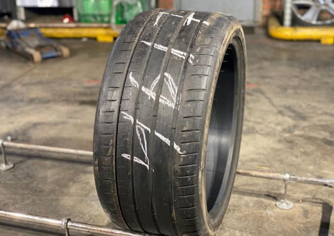 Michelin Pilot Sport 4 S 285/35 R20 104Y