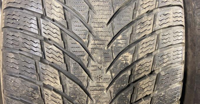 Nokian Tyres WR Snowproof P 245/45 R19 102V