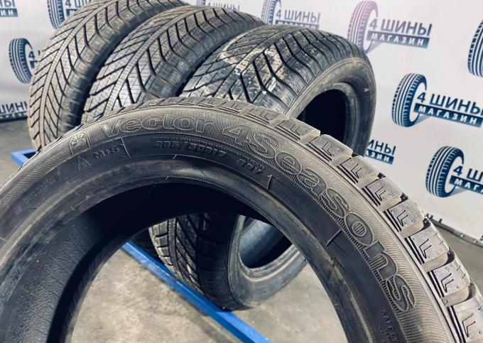 Goodyear Vector 4Seasons 205/50 R17 89V