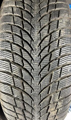 Nokian Tyres WR Snowproof P 215/50 R18 92V