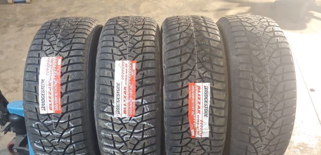 Bridgestone Blizzak Spike-02 SUV 265/60 R18 114T