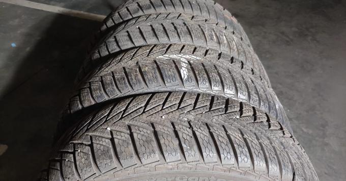 Continental ContiWinterContact TS 800 185/60 R15 84T