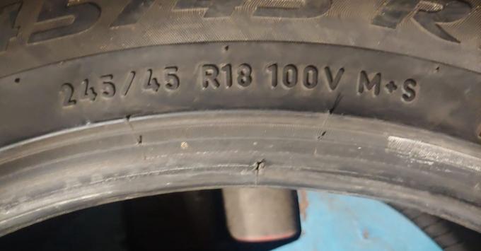 Pirelli Winter Sottozero 3 245/45 R18 100V