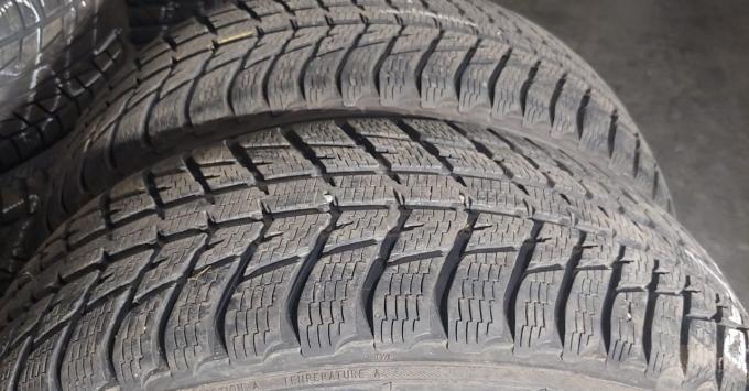 Nokian Tyres WR SUV 3 225/60 R18 104H