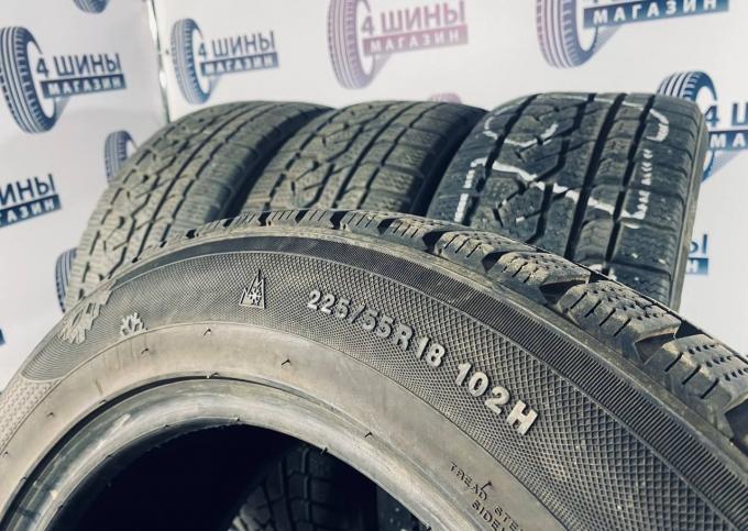 Kumho I'Zen RV Asymmetric 225/55 R18 102H