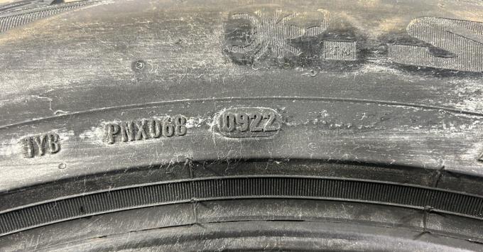 Pirelli Scorpion Ice Zero 2 285/45 R20 112H