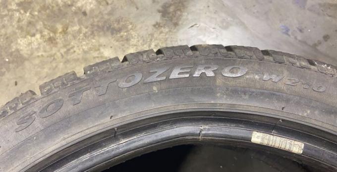 Pirelli Winter Sottozero 210 225/45 R18 95H