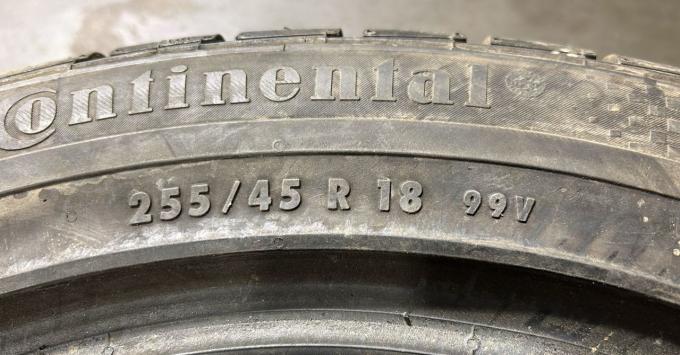 Continental ContiWinterContact TS 810 Sport 255/45 R18 99V