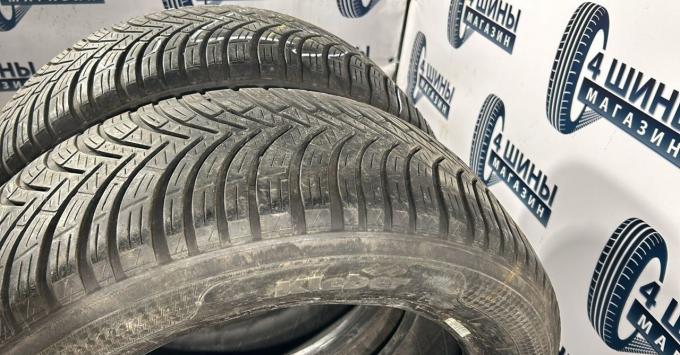 Kleber Quadraxer 2 215/55 R17 98W