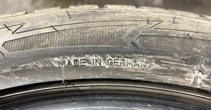 Goodyear UltraGrip Performance Gen-1 225/50 R18 99V