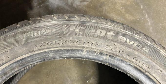 Hankook Winter I'Cept Evo2 W320 205/50 R17 93V