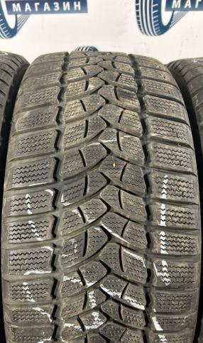 Firestone Winterhawk 3 215/50 R17 95V