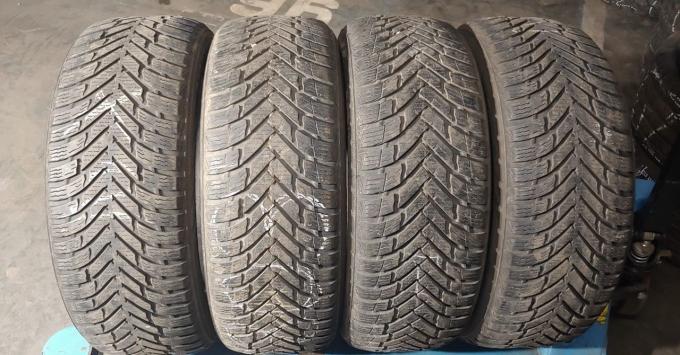 Nokian Tyres Weatherproof SUV 235/55 R18 104V