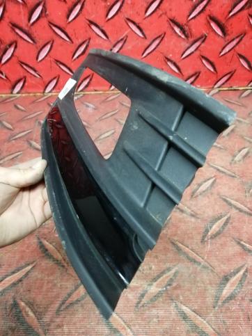 Облицовка решетки правая ПТФ Volkswagen Polo 6RU854662DBUS