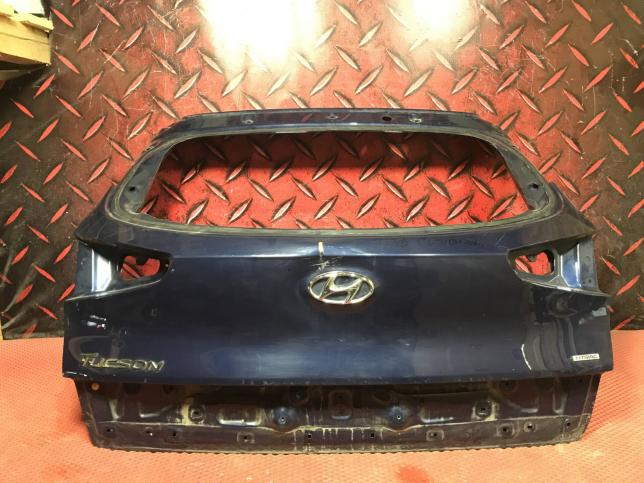 Крышка багажника Hyundai Tucson 3 2018-2020 73700D7500