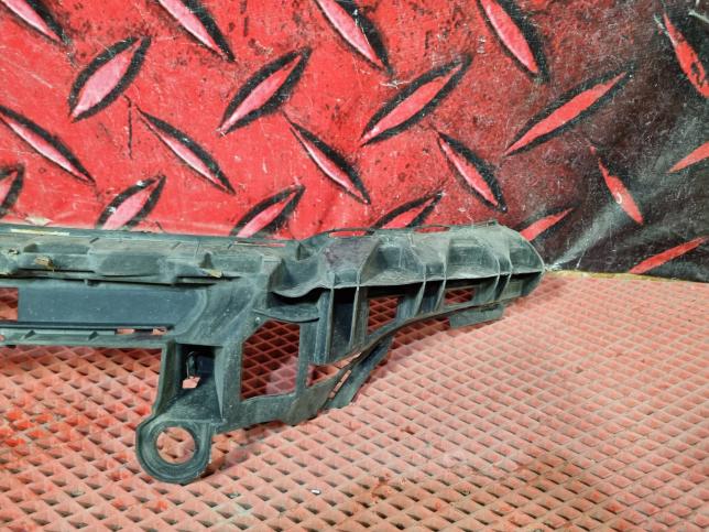 Кронштейн переднего бампера Mercedes E W213 A2138852500