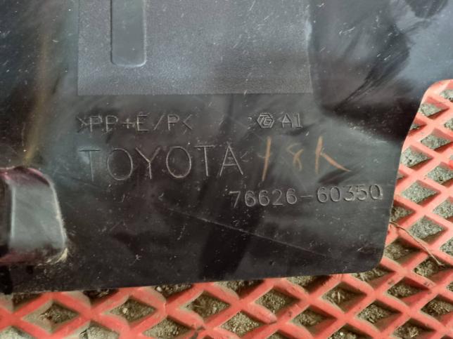 Брызговик задний лев Toyota Land Cruiser 200 15-23 7662660350
