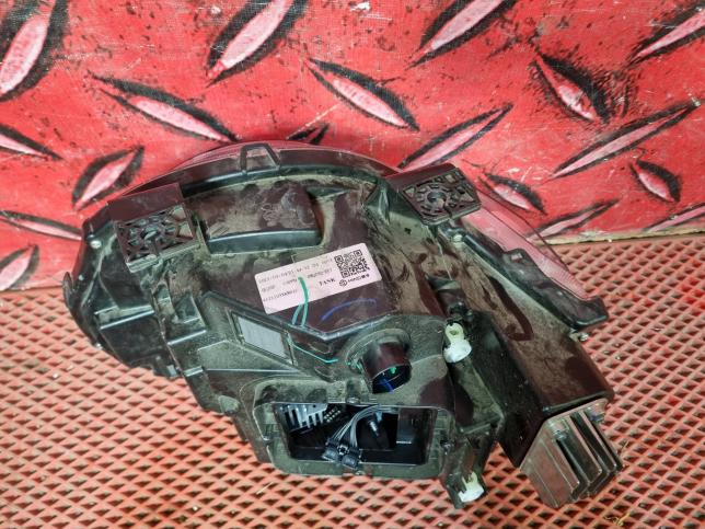 Фара правая Tank 300 4121103XKM01C