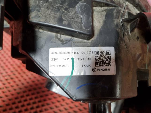 Фара правая Tank 300 4121103XKM01C