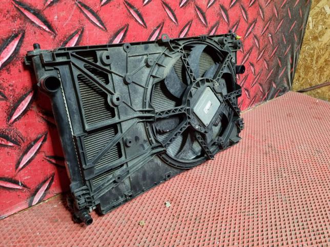 Вентилятор радиаторы Toyota Camry V70 RAV 4 A50 1636031500
