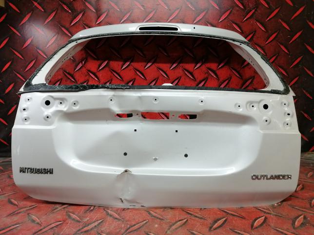 Крышка багажника Mitsubishi Outlander 3 5801B818