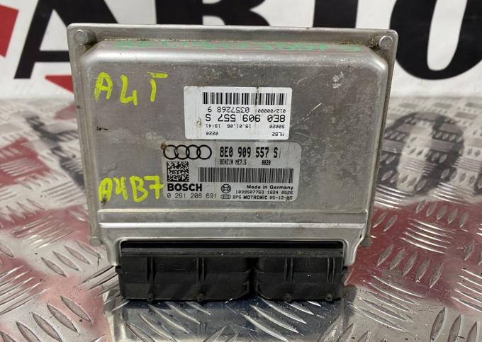 Блок управления двигателем Audi A4 B7 ALT 8E0909557S