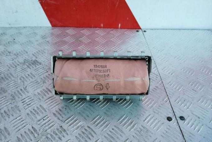 Подушка безопасности в торпеду Mazda 6 GG