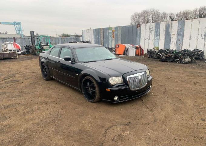 Горловина бензобака Chrysler 300C