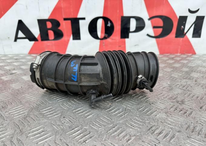 Патрубок воздушного фильтра Ford Focus III 1.5 F1F19R504AA